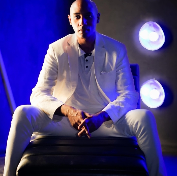 Meet your Posher, Joseph - Picture 6 of 13